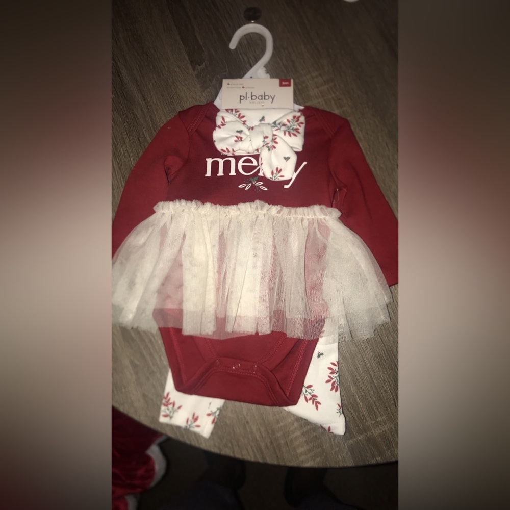3 month old Christmas outfit ❤️🎄